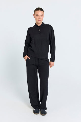 Black;4