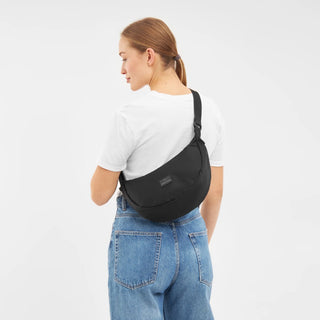Johnny Urban / Tasche / Half Moon Bag Ally Medium