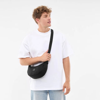 Johnny Urban / Tasche / Half Moon Bag Ally Small