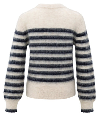 940511 COLLEGIATE BLUE DESSIN;8