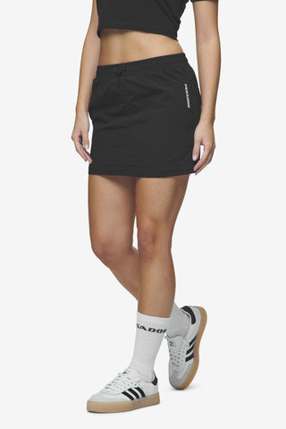 BLACK;8