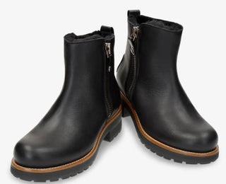 Black;2