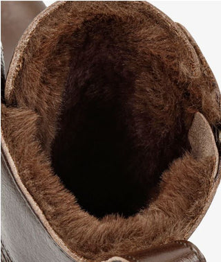 Brown;4