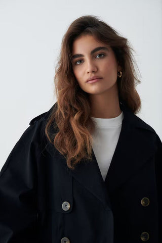 Black (9000);2