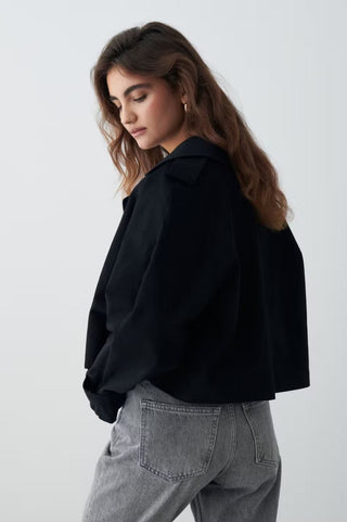 Black (9000);3