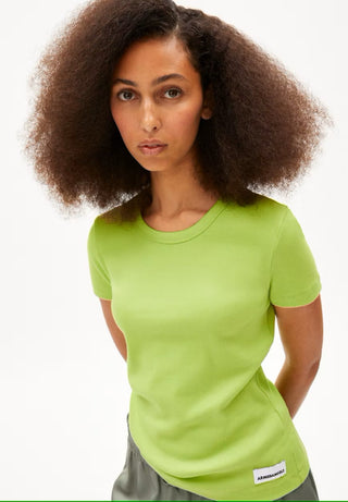 2677 super lime;9