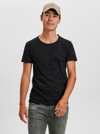 999 BLACK;17